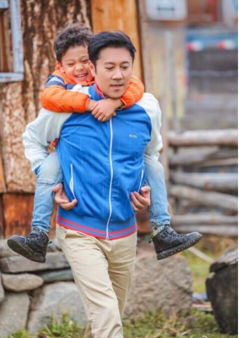 蔡国庆七岁的儿子近照曝光 居然比他爸爸还有范儿！