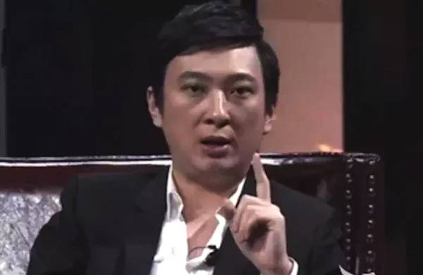 王思聪和赌王儿子同框 细节看出两个富二代差别